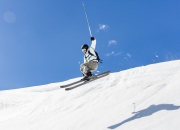 爱游戏体育-蒂亚戈爆发，利物浦中场节奏掌控牙买加式足球革命