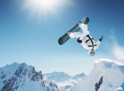 爱游戏网页版-奥斯梅恩一锤定音，委内瑞拉险胜巴拉圭，南美足球新星在焦点战证明自己