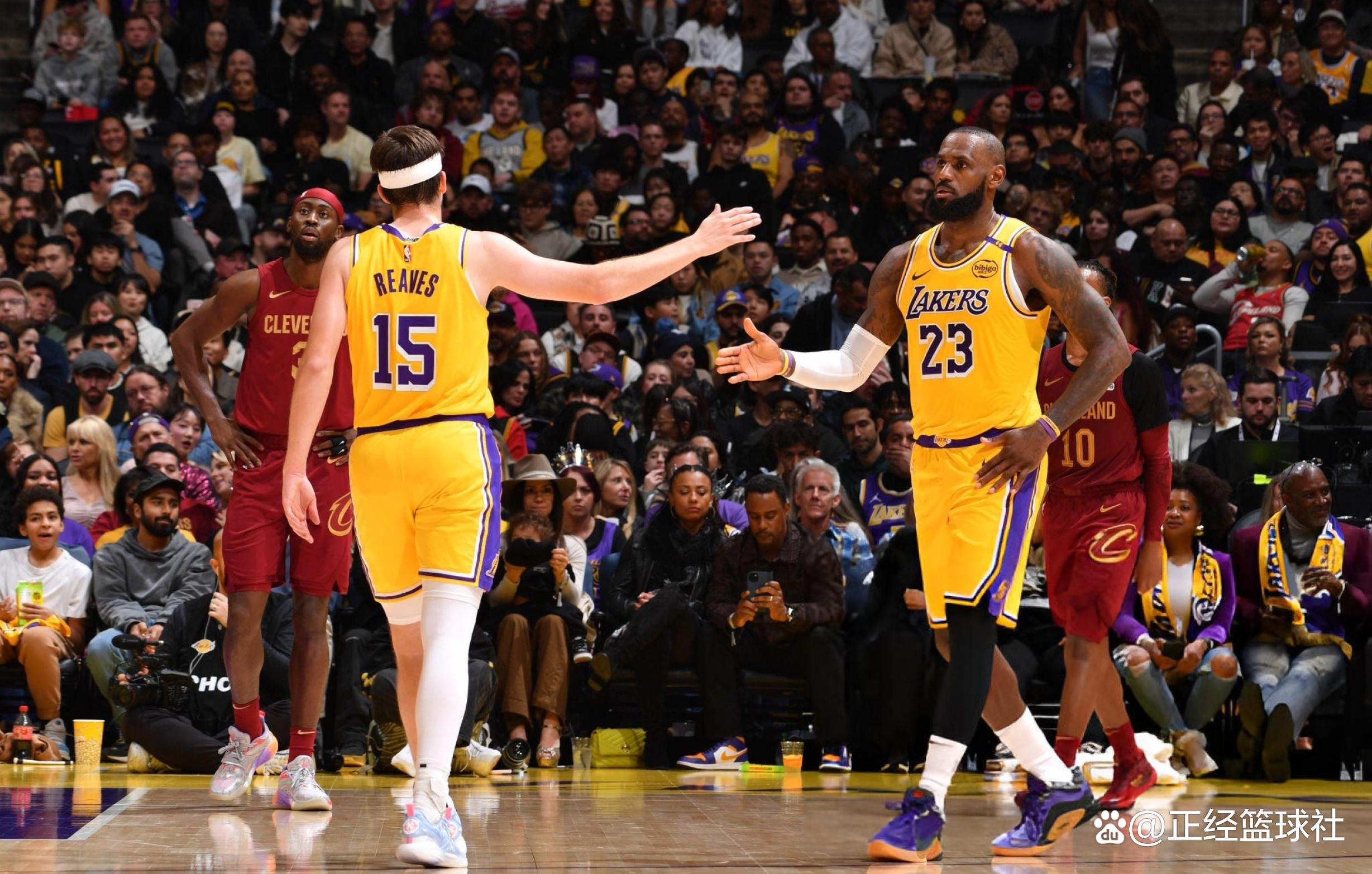 骑士完胜湖人，德罗赞高光表现