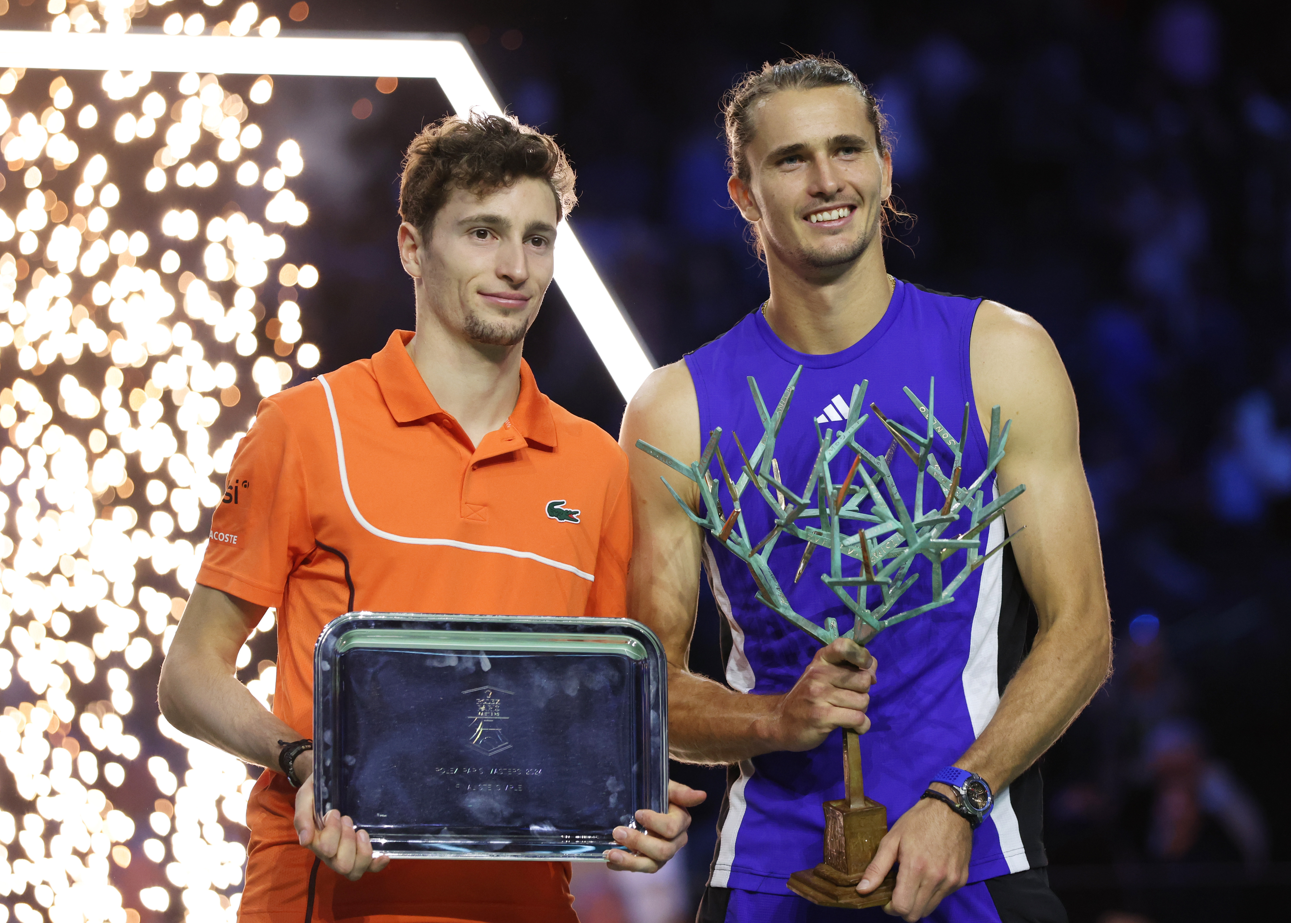 德国网球队爆冷日本网球队，兹维列夫送出助攻