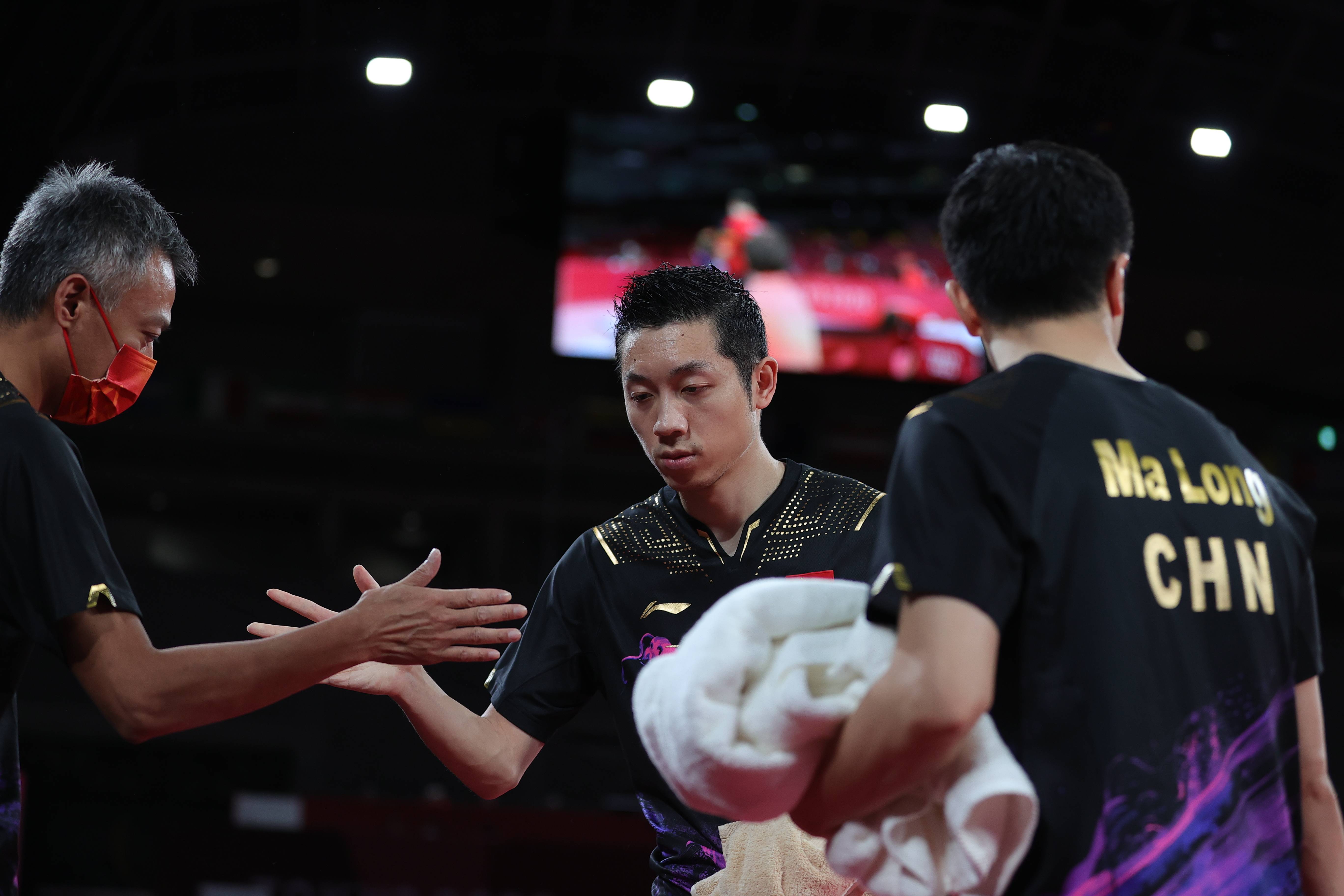 瑞典队碾压德国队，许昕点燃赛场