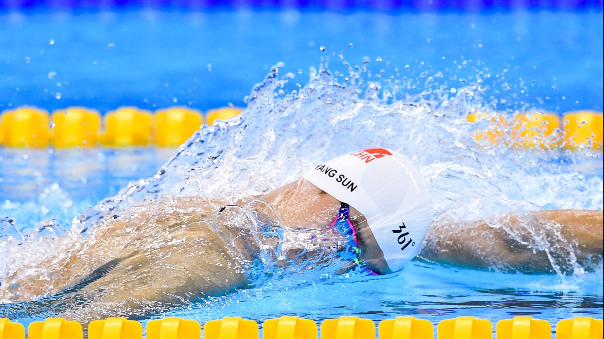 辽宁掀翻独行侠启示录,浓眉定律—舞台越大,他越强