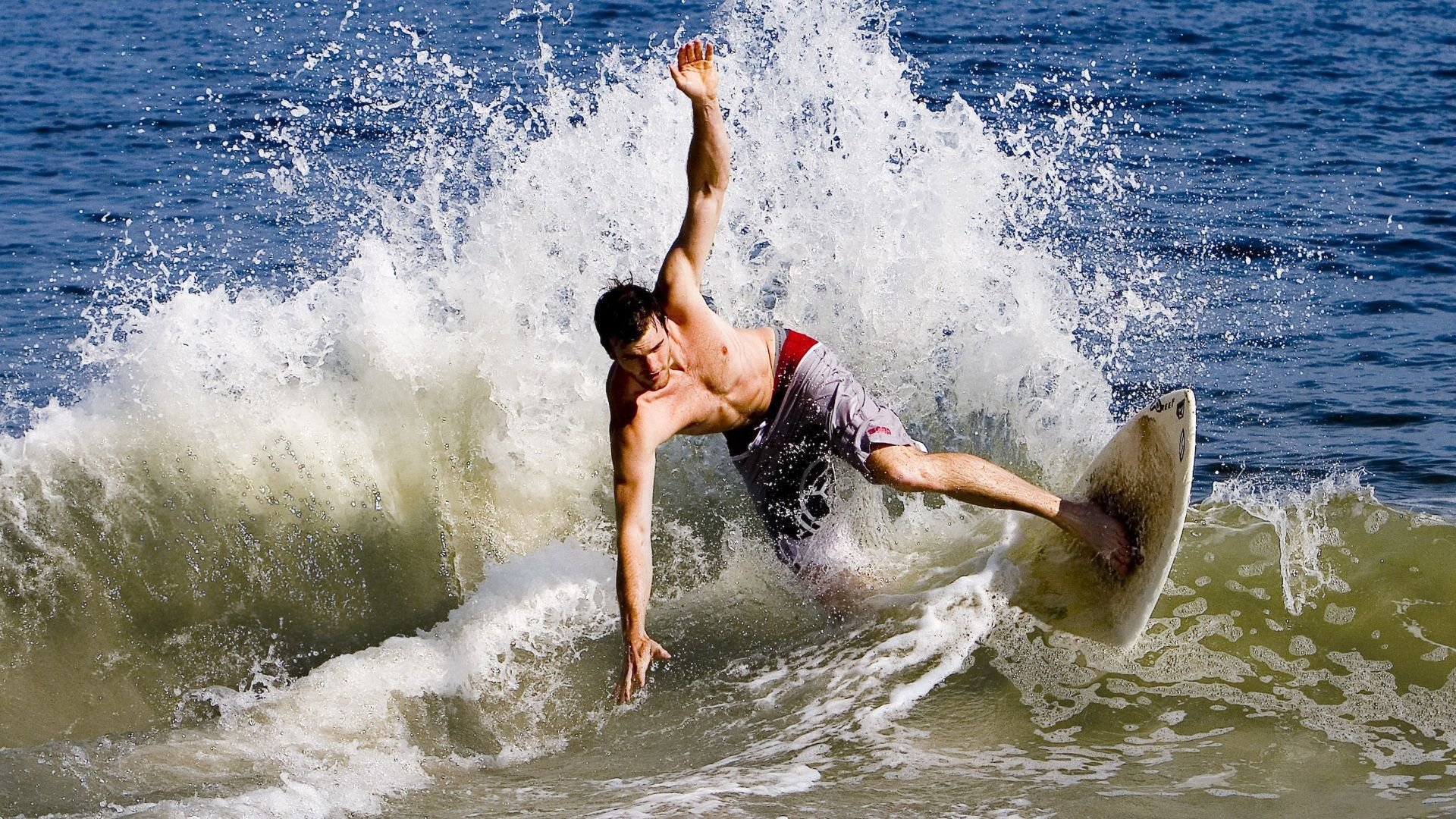 波尔惊艳四座,葡萄牙队全面碾压波兰队,展现欧洲足坛新格局